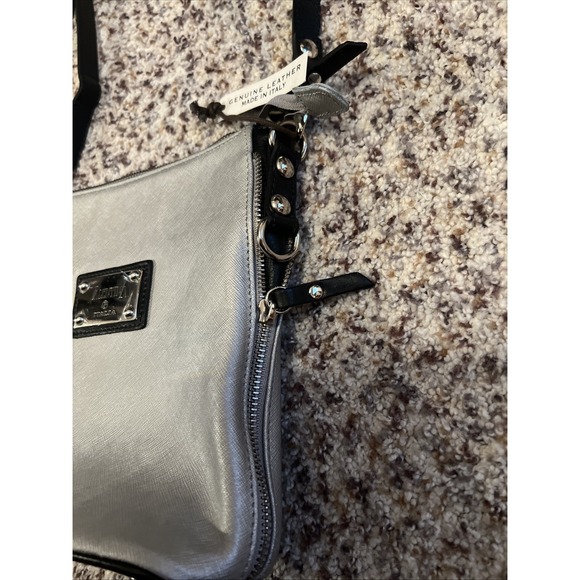 VALENTINA Made In Italy New Silver Metallic Genuine Leather Crossbody Bag - Picture 3 of 10